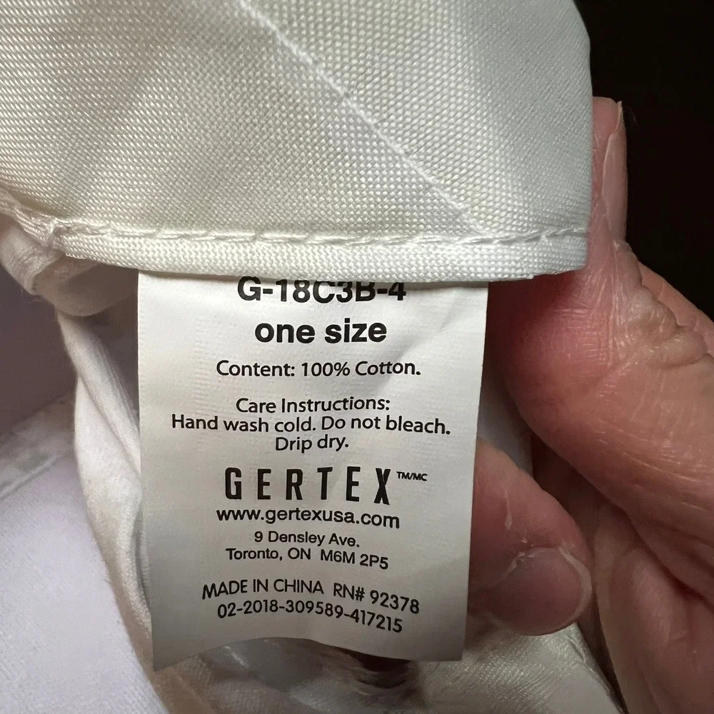 Gertex Baseball Cap Adult OS White Brand‎ New Star Print Snapback G-18C3B-4